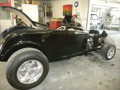 ’32 Ford, photo 2 of 44